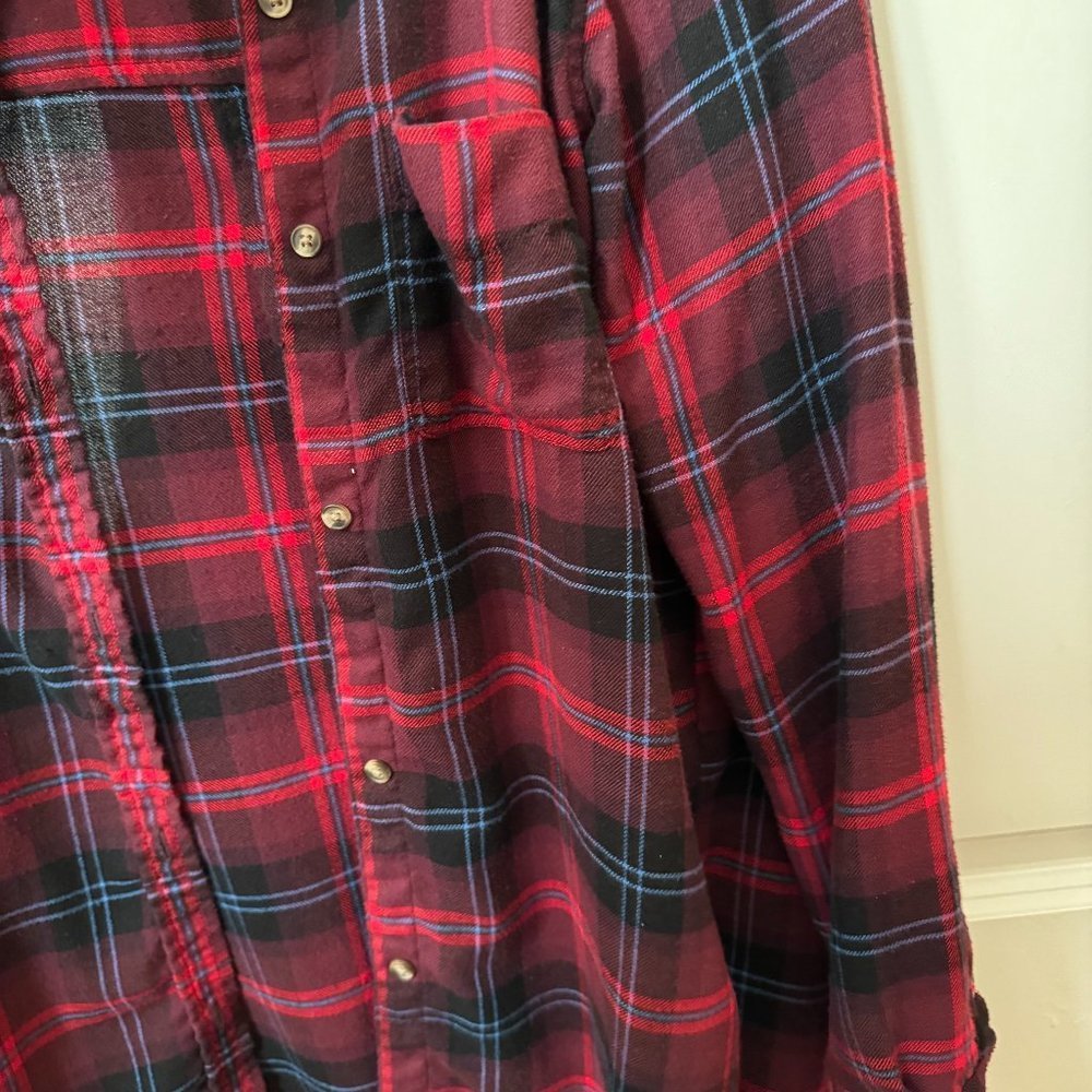 AEO Boyfriend Fit Flannel - Picture 4 of 5